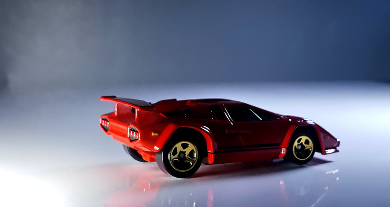 Illustration for article titled A red Lambo